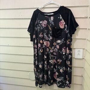 🔥5 for $25🔥 Wallflower Plus Size Floral Print Velvet Sleeve & Pocket Dress